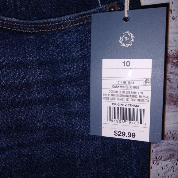 University Thread Jeans - Picture 3 of 5